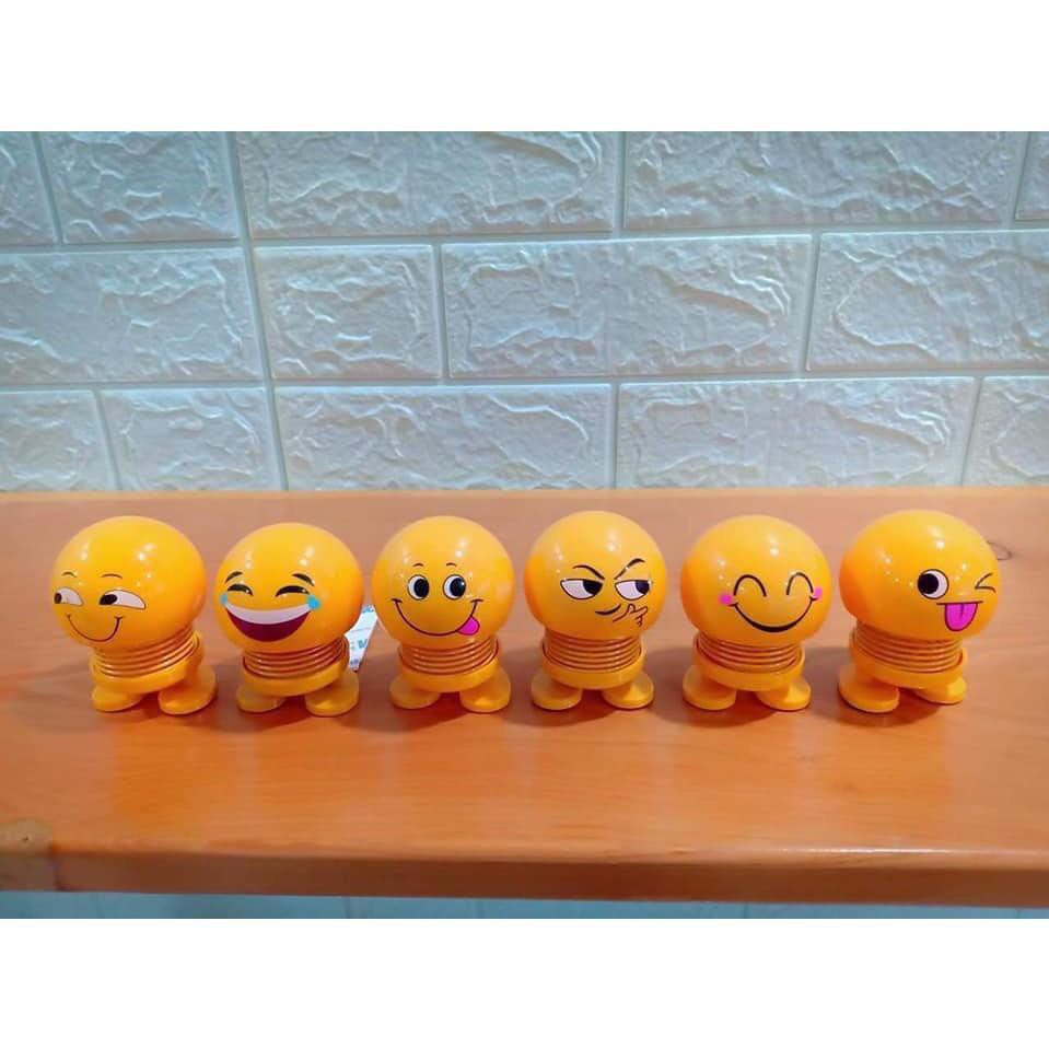 Emoji thú nhún lò xo hình biểu tượng cảm xúc