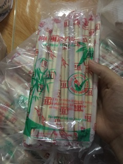 Đũa tre 50 bịch ( có 3 mẫu giao ngẩu nhiên)