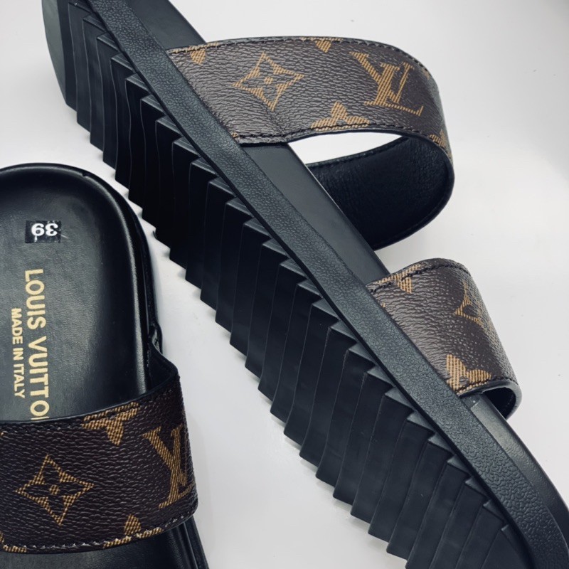 Dép nam / Dép Louis Vuitton / Dép Louis Vuitton nam họa tiết hoa nâu hai quai DLV