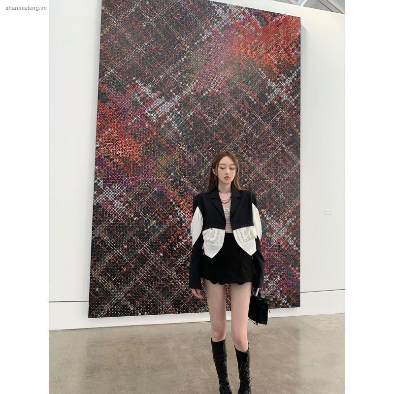 Áo khoác vest màu sắc phong cách mùa thu chất lượng cao cá tính | BigBuy360 - bigbuy360.vn