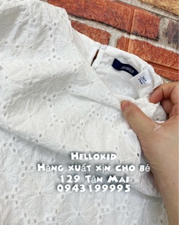 Váy trắng thêu hoa đục lỗ