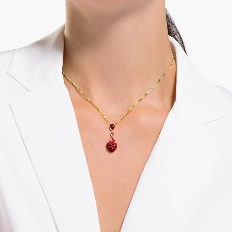 Swarovski gradient tone elegant and generous women's necklace jewelry5524053/5524052/5516584