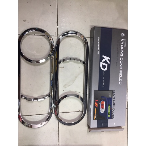 Ốp mạ xi Inox Ốp mạ đèn hậu Porter II H100 H150 xe tải hyundai 1 tấn
