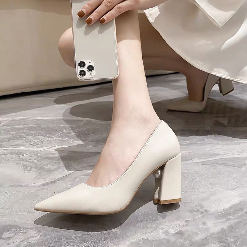 Giày Nữ Cao Gót Công Sở Màu Kem Và Đen Kiểu Dáng Năng Động (7 phân) A1