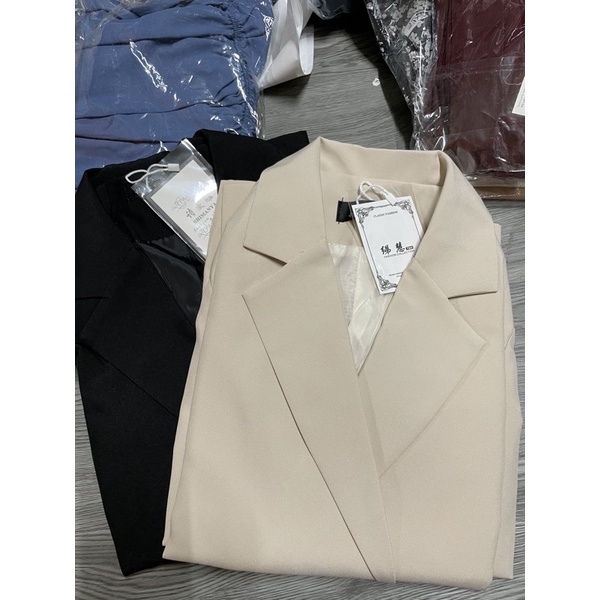 Áo blazer nữ hàng đẹp 2 Lớp màu be sữa đen (  sẵn ) Hàng quảng châu  Có đệm vai áo from chuẩn