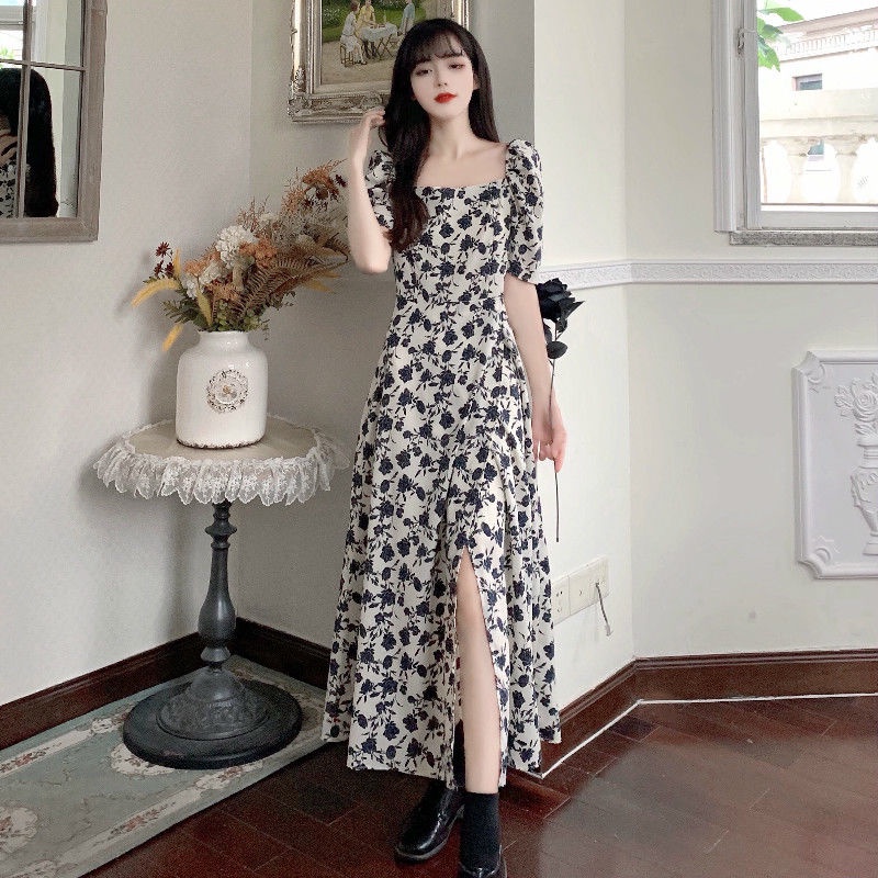 Đầm dài cổ vuông tay phồng họa tiết hoa phong cách vintage