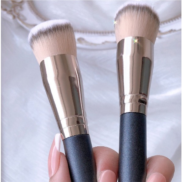 Cọ che khuyết điểm đầu tròn Rhea 170