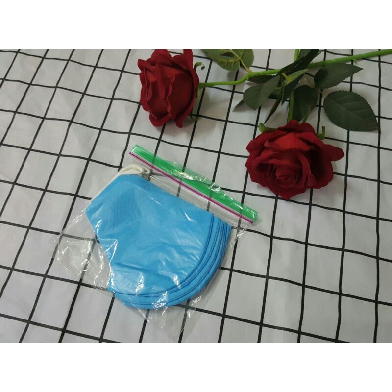 Khẩu trang vải 3D