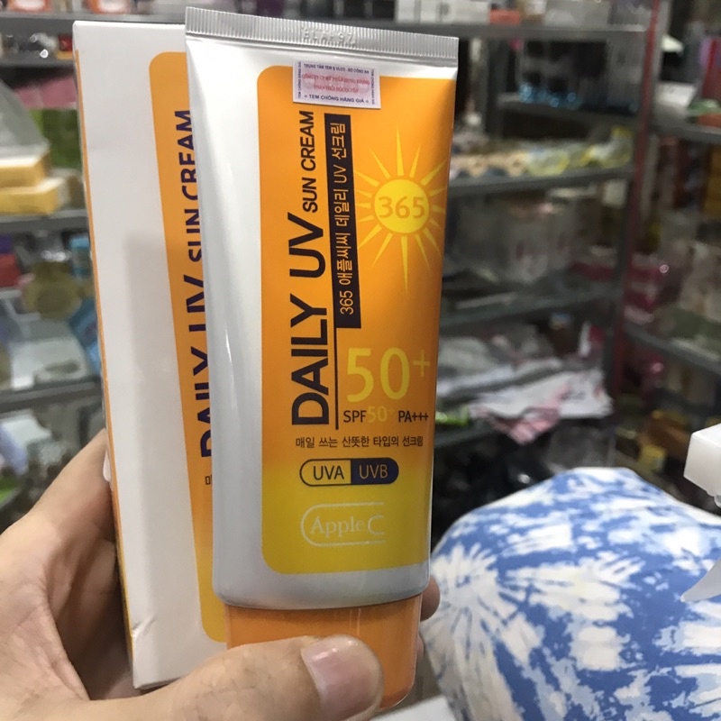 Kem chống nắng AppleCC Daily UV Sun Cream SPF50+ PA+++