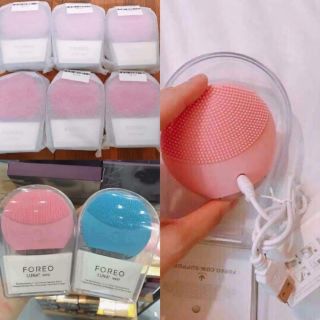 Máy rửa mặt foreo
