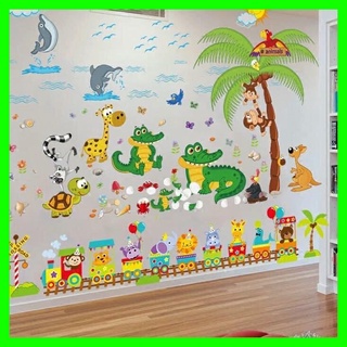 Decal dán tường đoàn tàu ghép cá sấu