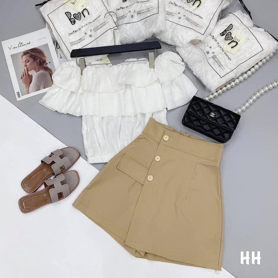 Set Áo Trắng Bệt Vai Bèo Chân Váy Nude Đắp Túi