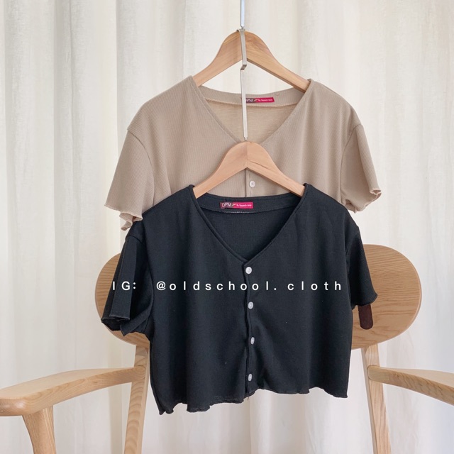 CROPTOP TĂM CỔ V FORM SUÔNG (ảnh thật/có sẵn) | BigBuy360 - bigbuy360.vn