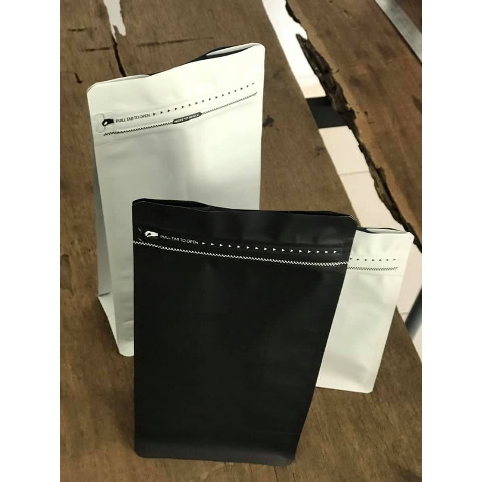 Túi Zipper 8 cạnh cafe đáy vuông màu