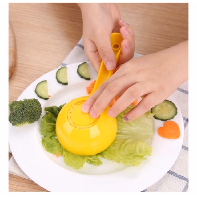KHUÔN ÉP CƠM TRÒN CHÉN CƠM HỢP VỆ SINH