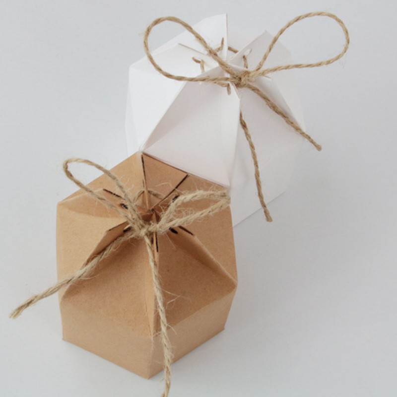 Bộ phụ kiện làm hộp quà gồm giấy bìa cứng + dây dùng cho nam và nữ