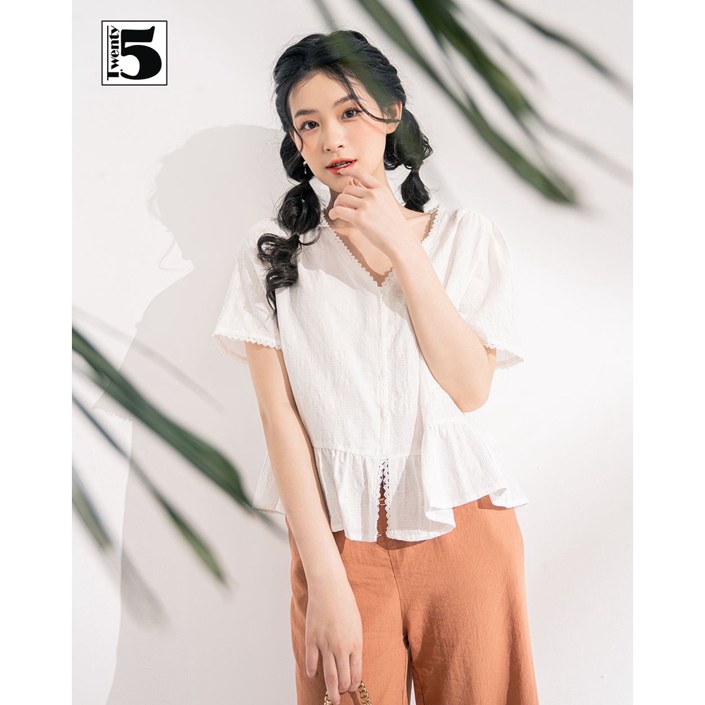 Áo kiểu nữ ulzzang viền ren xếp ly xòe eo 4 cúc vải đũi mát Twentyfive 4116