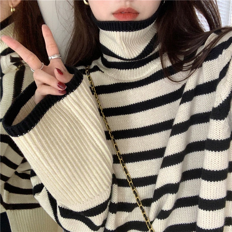 Áo sweater Perty cho nữ cổ cao dáng rộng kẻ sọc phong cách Hàn Quốc