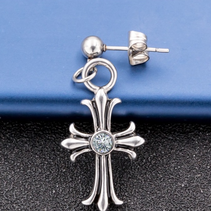 Khuyên tai Nam nữ Chrome Heart Mạ Bạc thái SAZ Họa tiết hoa văn Cross Cổ điển Mã  - HT Chrome Heart