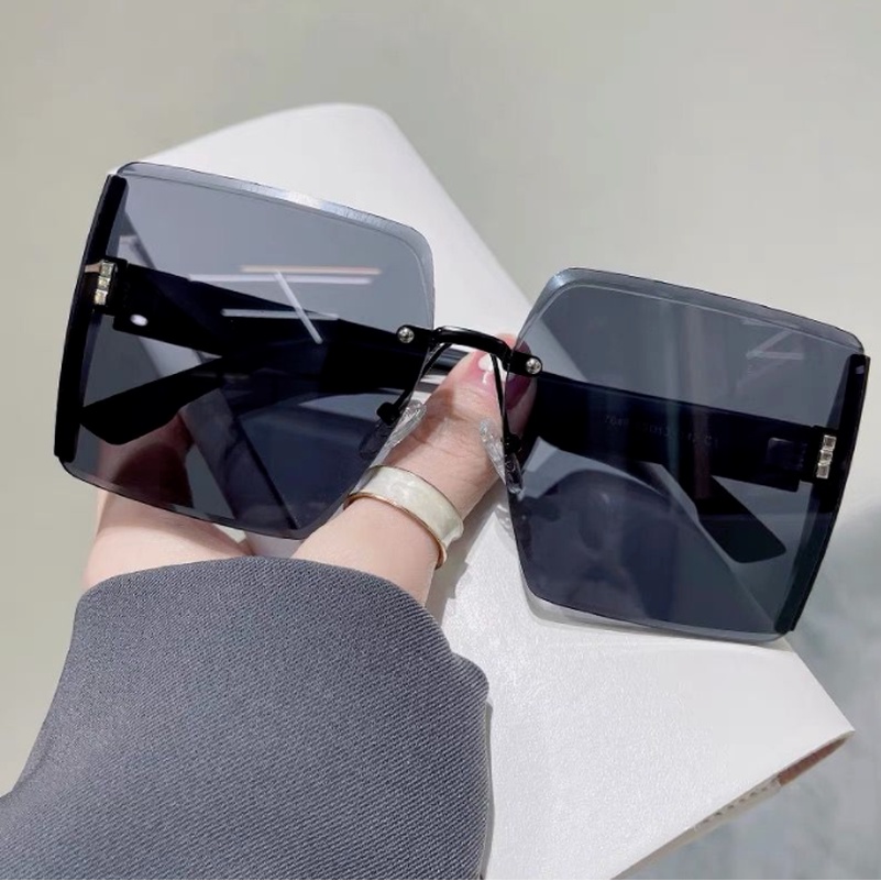 (KIQI-FASHION) COD Kính Mát Gọng Vuông Lớn Chống Tia Uv400 Thời Trang Cho Nam Và Nữ