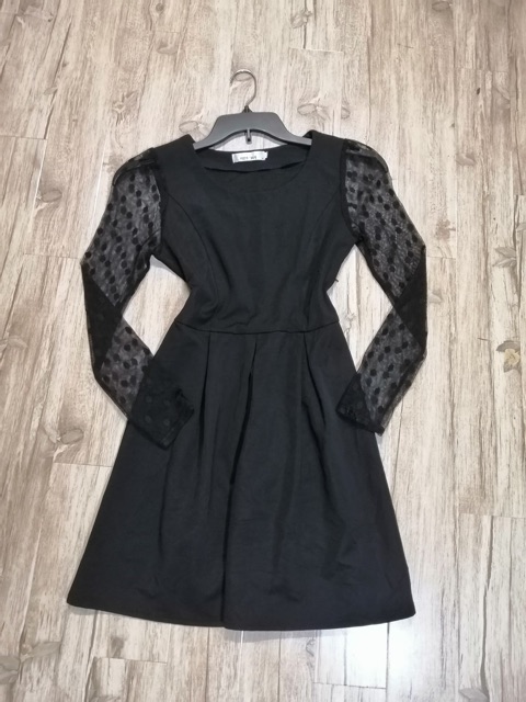 Thanh lý váy - Trần hà