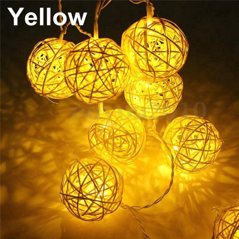 Dây đèn LED 20 bóng hình quả cầu mây trang trí phong cách Giáng sinh