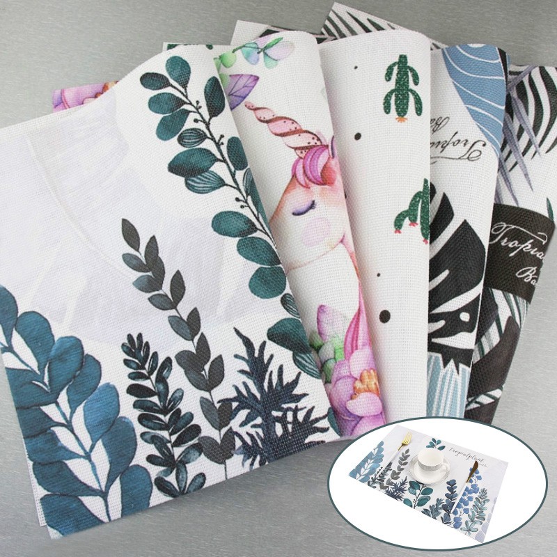 Tấm Lót Bàn Ăn Chống Thấm Nước Họa Tiết Lá Cây Xinh Xắn