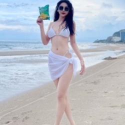 Khăn quấn ngoài bộ bơi