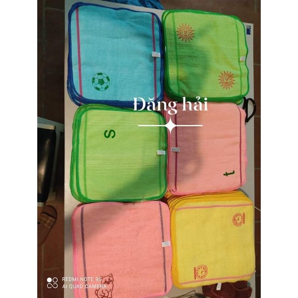 Khăn mầm non in 50 ký hiệu khác nhau
