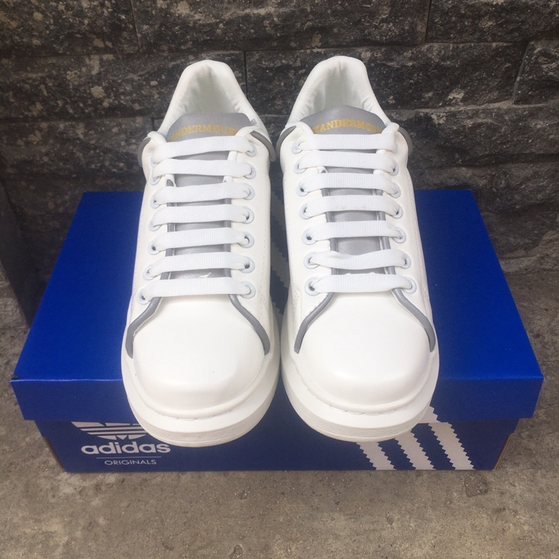 Giày Alex MC Queen gót nhung nam nữ