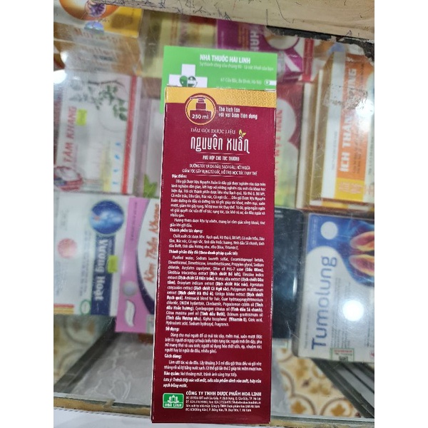 Dầu gội dược liệu Nguyên Xuân 250ml