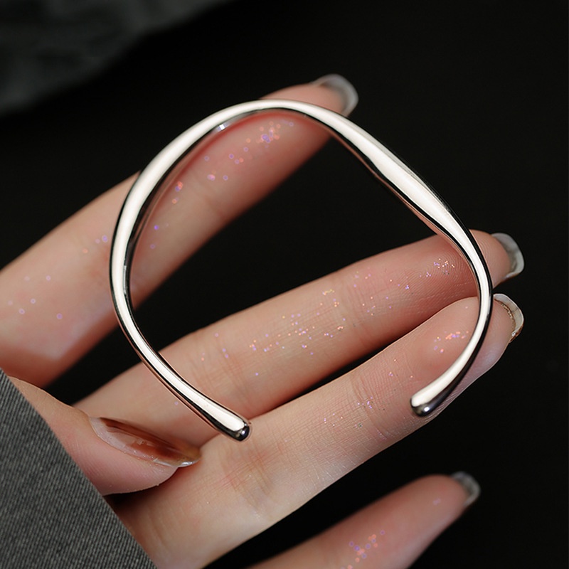 Đơn giản Thời trang cao cấp Cá tính Vòng tay không đều đặn Vòng đeo tay nữ có thể điều chỉnh