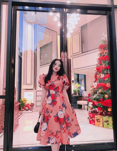 Đầm xòe hoa tay con | BigBuy360 - bigbuy360.vn