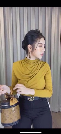 Áo thun cổ lọ đổ mác Hàn siêu xinh