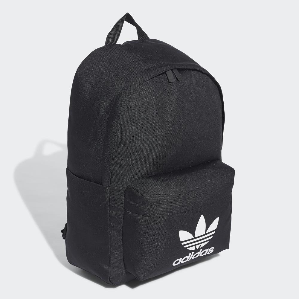 Balo Adidas GD4556 kiểu dáng thời trang, năng động.