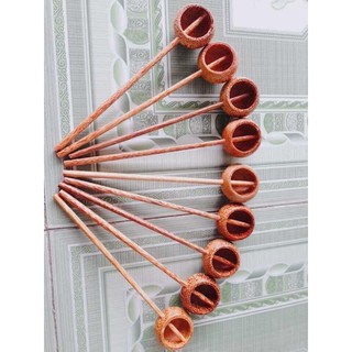 Gáo dừa múc rượu