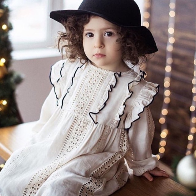 Váy ren đục lỗ Za.ra