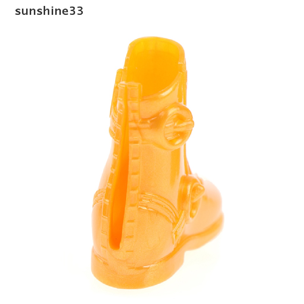 2 đôi giày thể thao thời trang nam cho búp bê