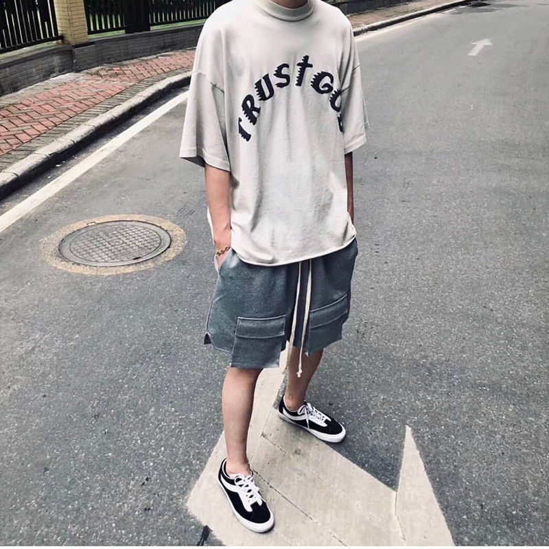 【Fashion items】retro hip-hop European and American couples T-shirt men's and women's trend T-shirt star with a coat