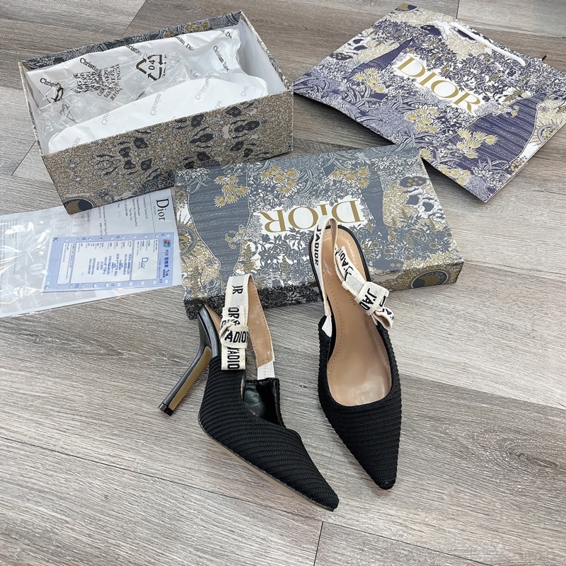 ♥️ Sandal bít mũi, vải gai xịn xò, fullbox + túi giấy + hoá đơn( video và 4 ảnh cuối là shop tự chụp)