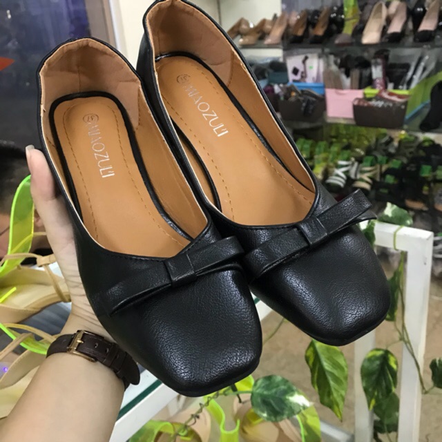 Giày đen gót vuông 5 phân