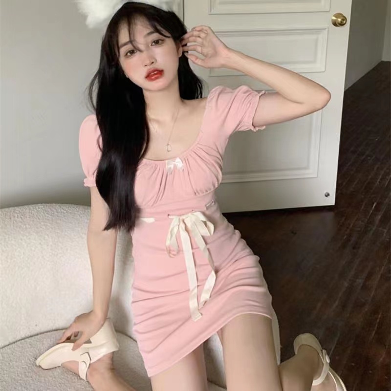 Đầm PERTY cổ vuông màu hồng đính nơ phong cách Pháp retro thời trang dành cho nữ