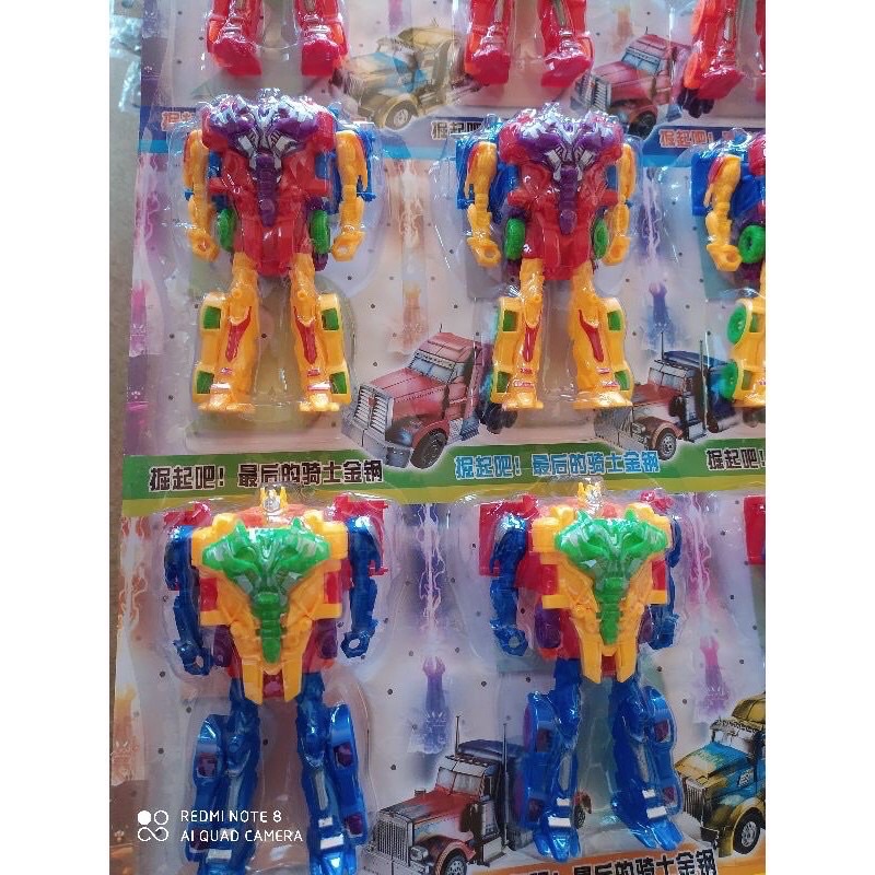 Sỉ vỉ 12 siêu nhân loại to