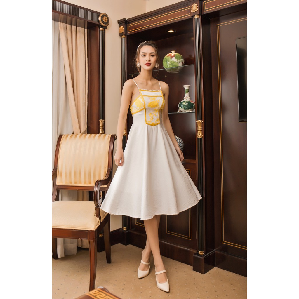 SÒ VINTAGE - APRICOT Đầm xòe hai dây phối ren thêu nổi