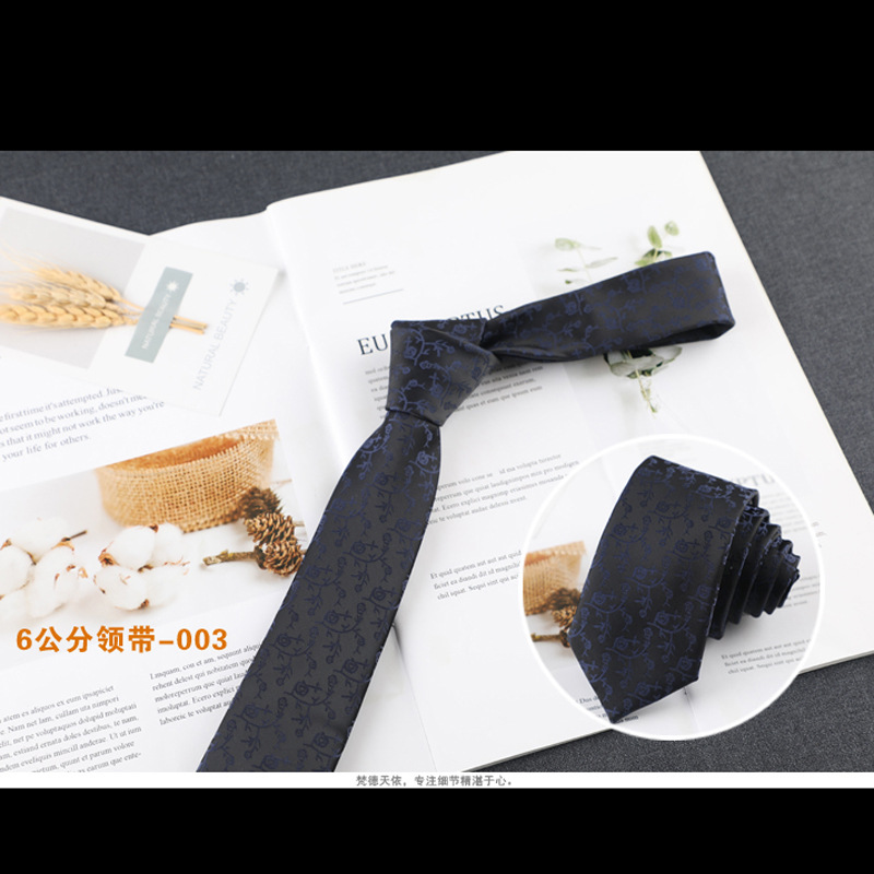 Cà vạt hoạ tiết hoa thời trang lịch lãm dành cho nam