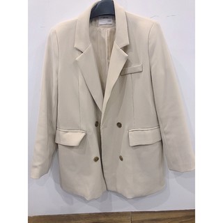 áo blazer màu kem