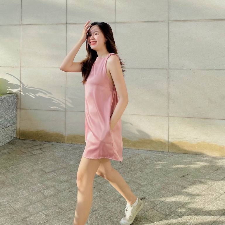 Váy Fabric Holic 2 dây hồng
