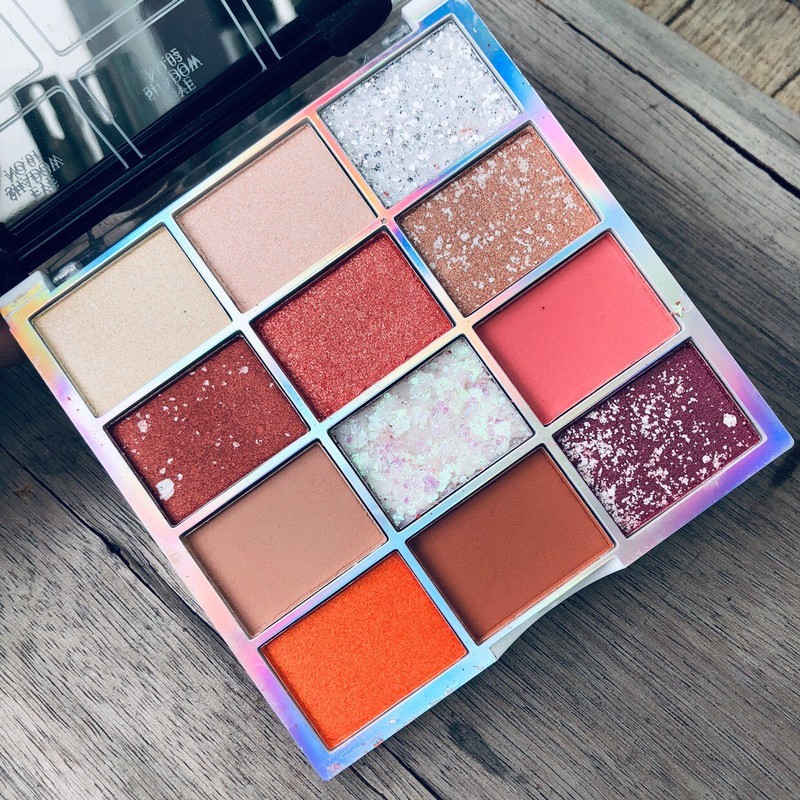 Bảng phấn mắt Lameila vỏ kim tuyến 12 ô nội địa Trung