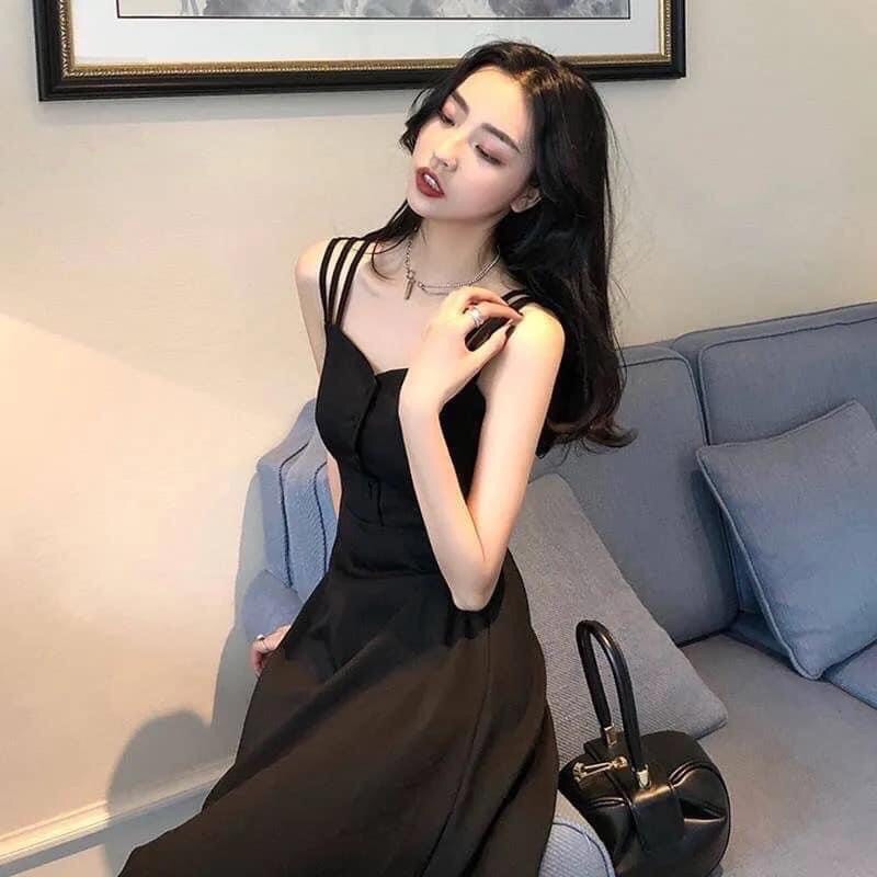 Váy 3 Dây nhỏ chất vải mịn màu đen hàng quảng châu big size Chất dãn nhẹ .