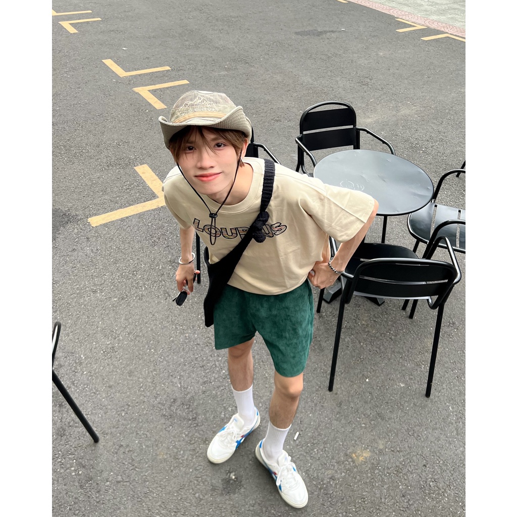 Áo Thun Unisex Đơn Giản Thêu Chữ To Phía Trước Gồm 4 Màu